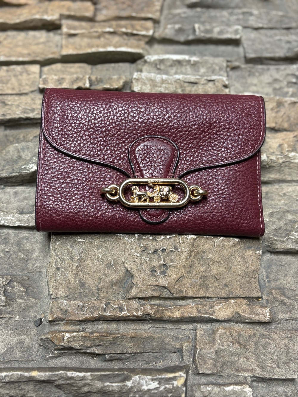 Coach Jade Pebbled Leather Medium Envelope Trifold Wallet Burgundy Classic